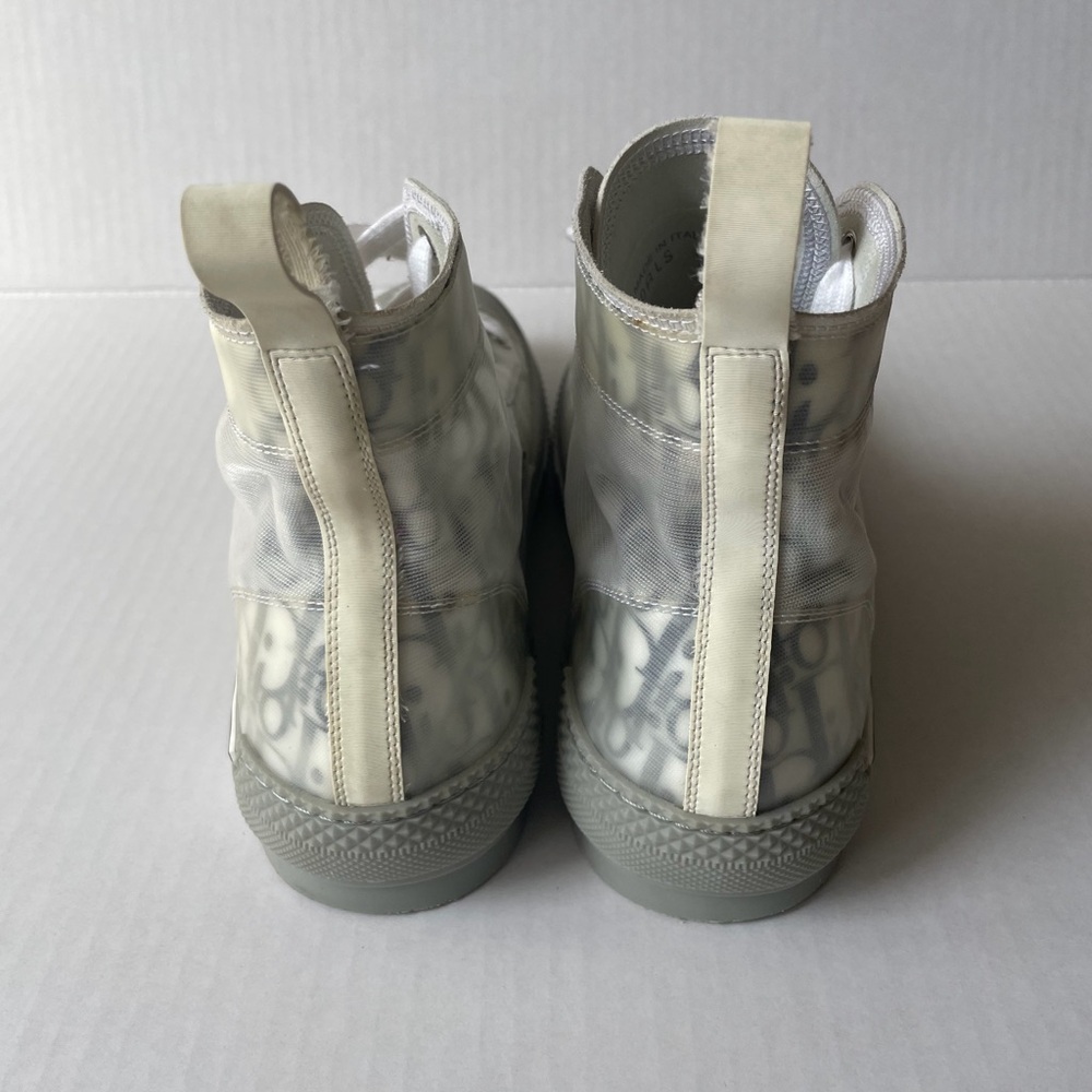 Dior Men’s White and Gray Sneakers - Picture 7 of 10